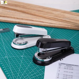 Dập ghim - bấm kim xoay chiều 25 trang Deli 333