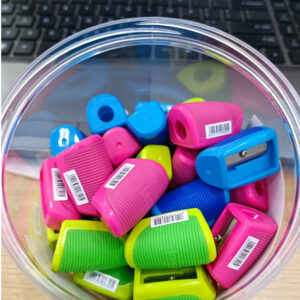 3 cái gọt chì mini Deli 520