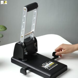 Máy đục lỗ 100 tờ - máy bấm 2 lỗ 0130 - Deli 130