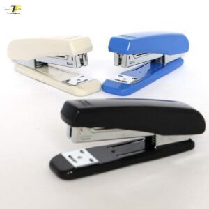 Dập ghim số 3, 25 Tờ Deli E0306 - 3 Màu ngẫu nhiên