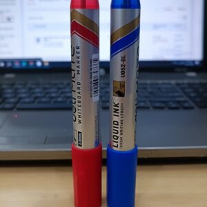 Bút lông bảng Deli EU052 - Ngòi 2 mm - mực nhiều gấp 3 lần