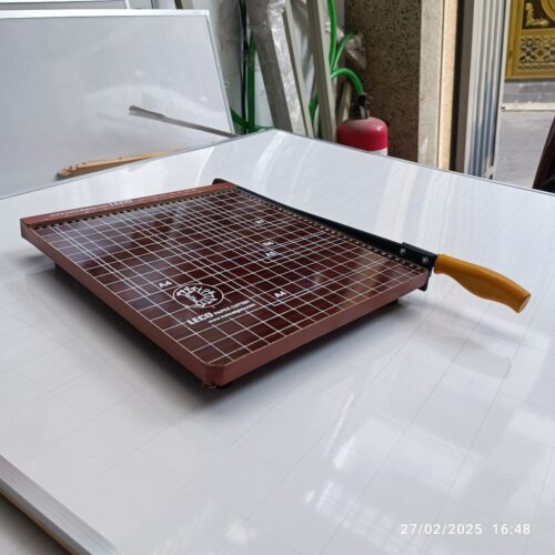 Bàn cắt giấy bằng gỗ kt A4
