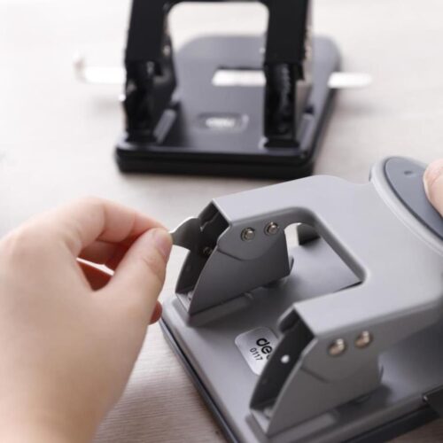 Máy Bấm - Đục Lỗ DELI 0117 (35 TỜ) Máy Bấm - Đục Lỗ DELI 0117 (35 TỜ)