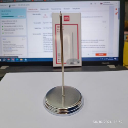 Ghim hóa đơn làm bằng kim loại Deli 0241